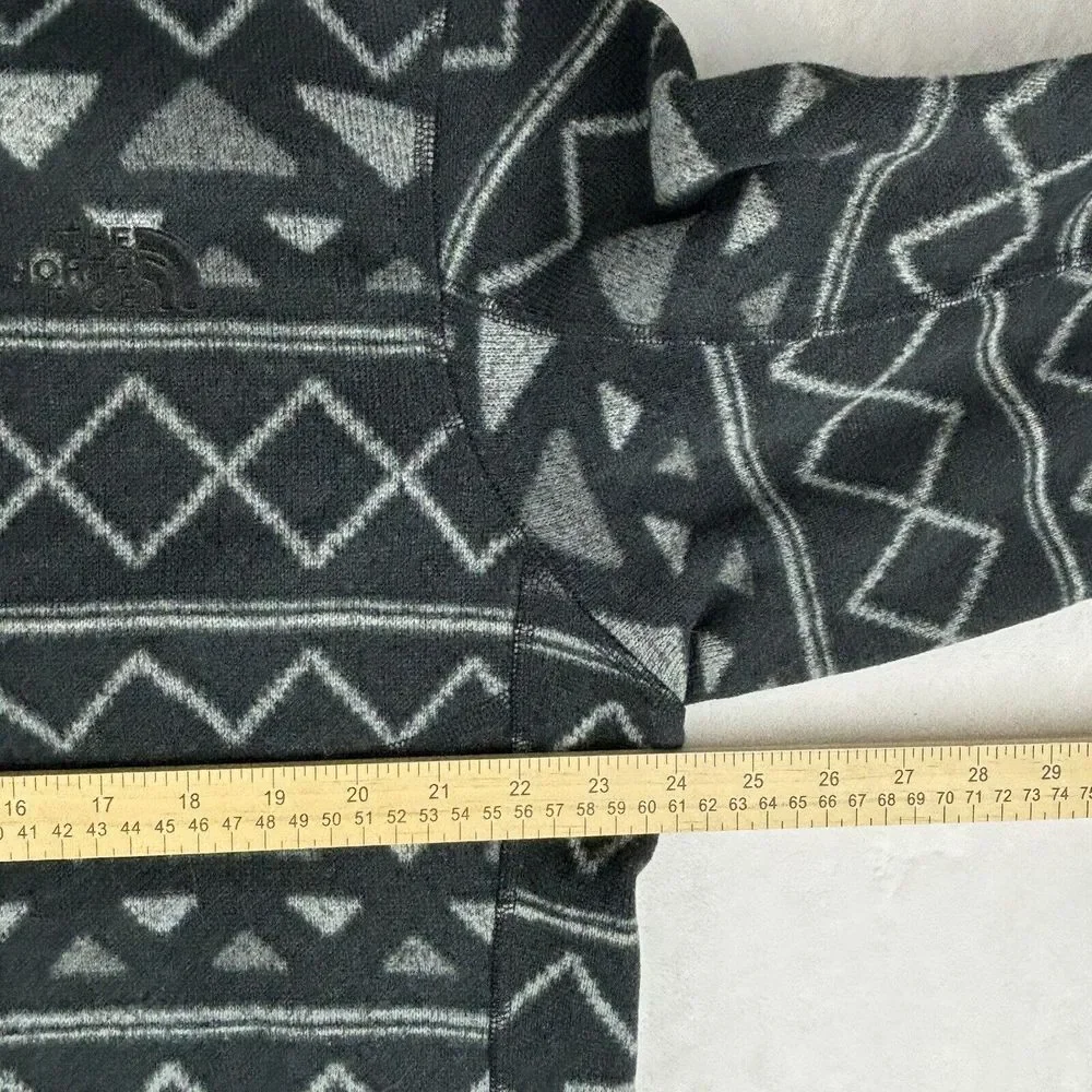The North Face 28 no measurements
